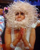 gaga-eskimo-outfit