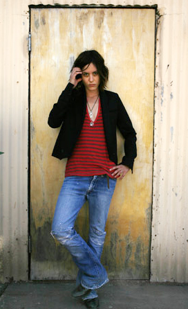 katemoennig_redshirt