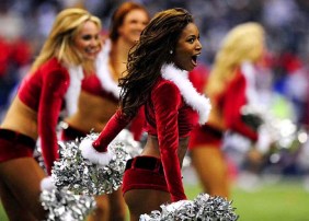 Hot-Christmas-Cheerleaders-6