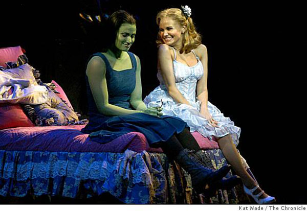 Kristin Chenoweth Idina Menzel Wicked