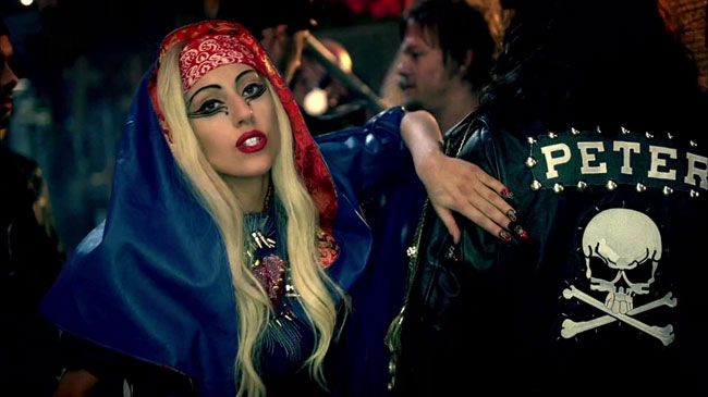 Lady-Gaga-Judas-Recap-peter