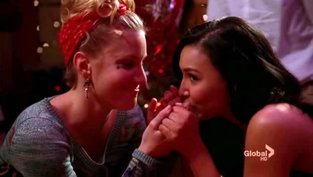 16c-what-is-the-sound-of-a-million-fangirls-screaming