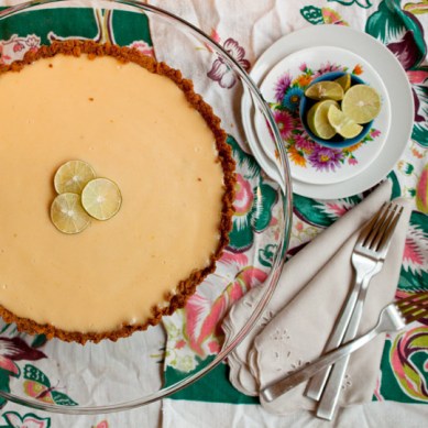 surprise-at-the-holiday-dessert-table-easy-key-lime-pie-132304