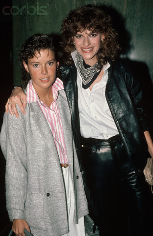 Amanda Bearse and Sandra Bernhard, 1983 (Image by © CORBIS)