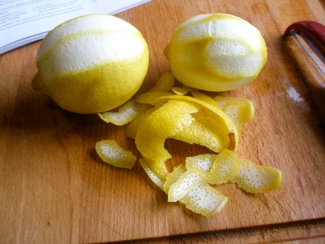 So many naked lemons! via Kitchen Bitch