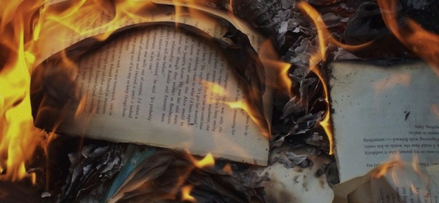 Would this be a bad time to mention that I've actually never read Farenheit 451? (Via Feminspire) 