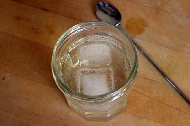 stir_gin_and_tonic