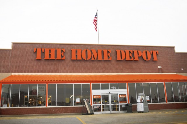 012611homedepot_RMTNFOTO