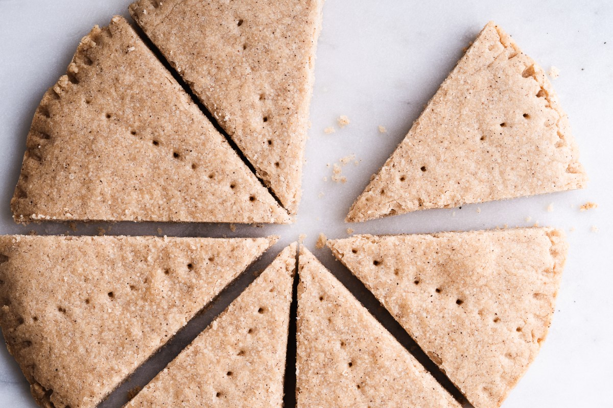 Cinnamon cookies, sliced, top view