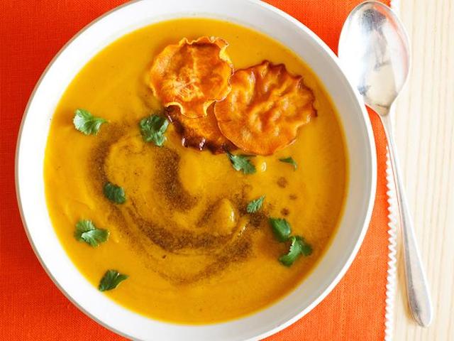 Curried Sweet Potato-Apple Soup