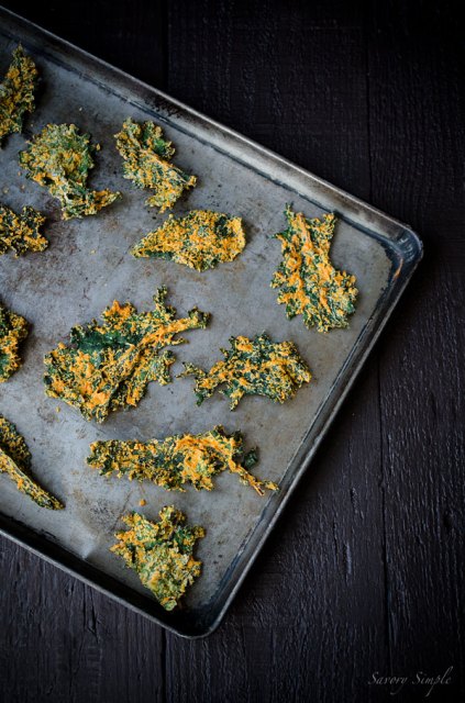 web-Cashew-and-Roasted-Red-Pepper-Kale-Chips-012