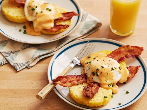 Eggs benedict