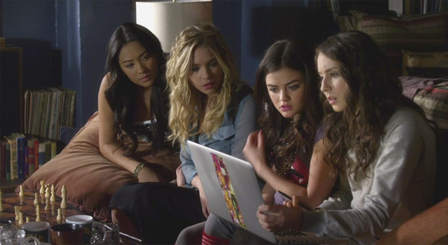 pll-santa-14