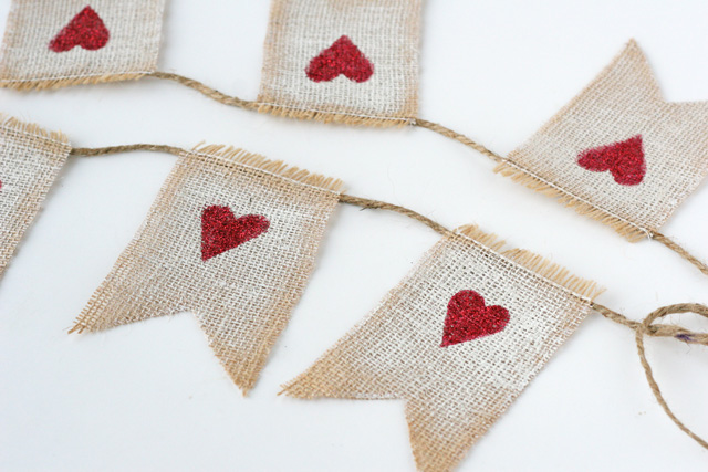 Burlap-Valentines-Craft