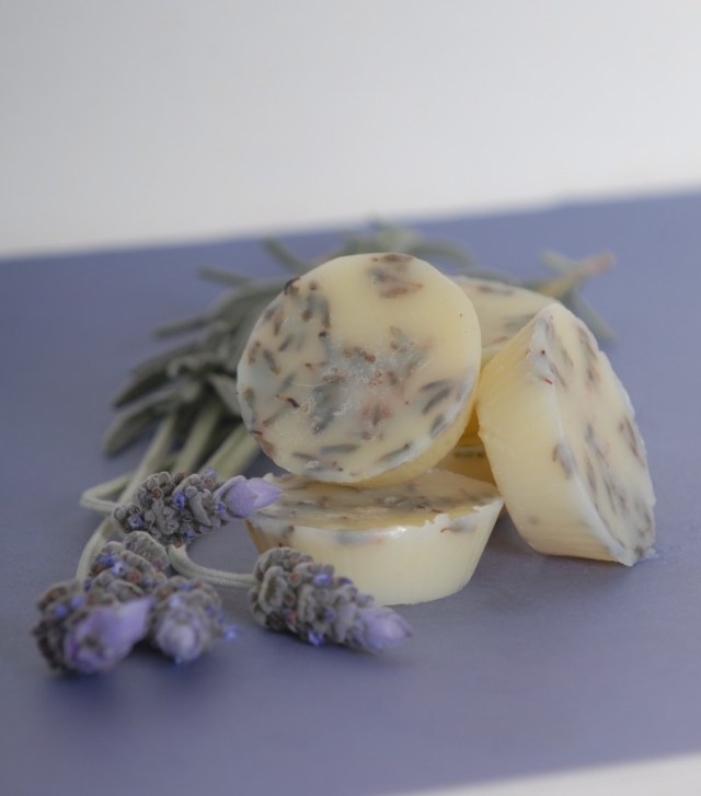 Mini-Lavender-Cupcake-Bath-Melts-2-902x1024