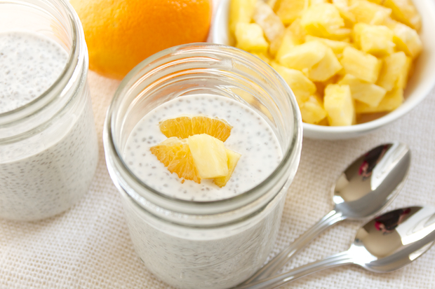 Tropical-Coconut-Chia-Pudding-Jars-GI-365-4