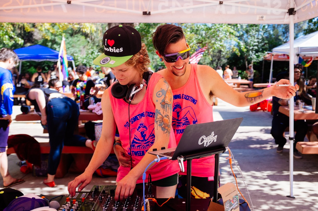 Goodboy and BounceHouse repping Milk Milk Lemonade on the tables