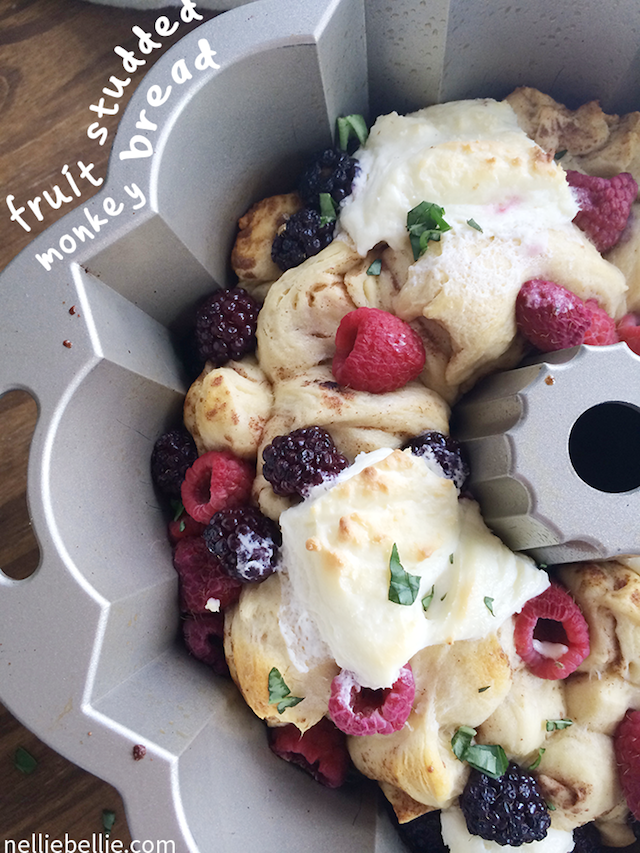 FRUIT-STUDDED MONKEY BREAD