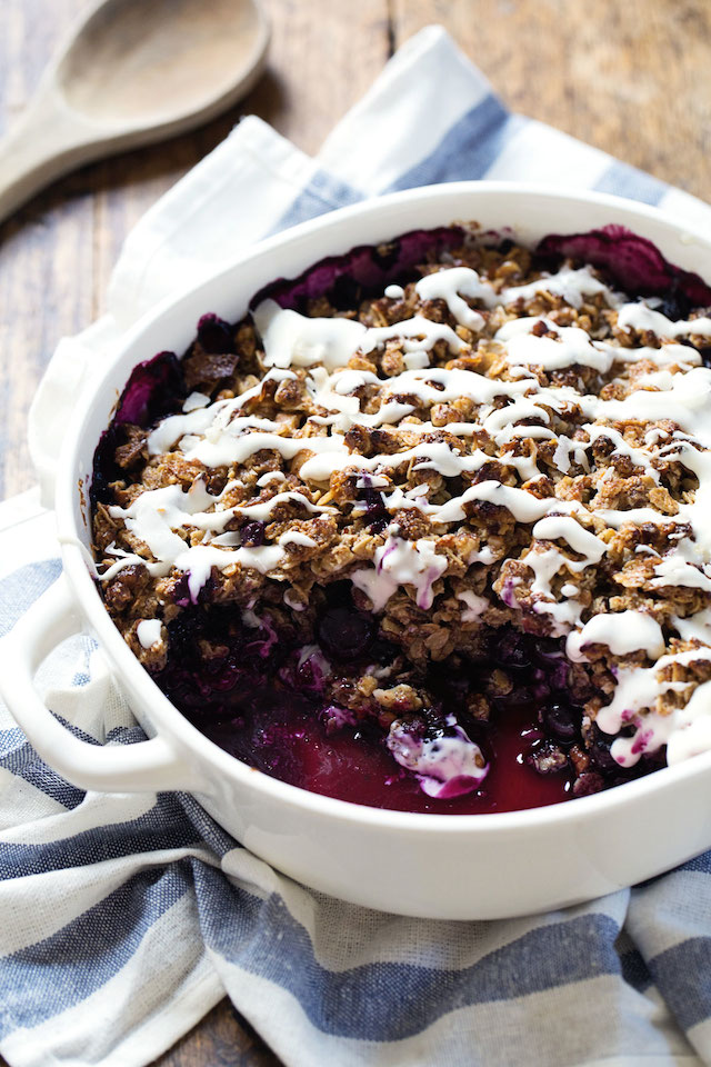 SIMPLE OAT & PECAN BLUEBERRY CRISP