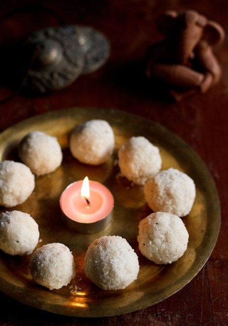 coconut-ladoo