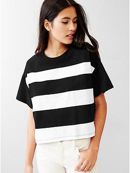 Gap Crop Top http://www.gap.com/browse/product.do?vid=1&pid=421249032