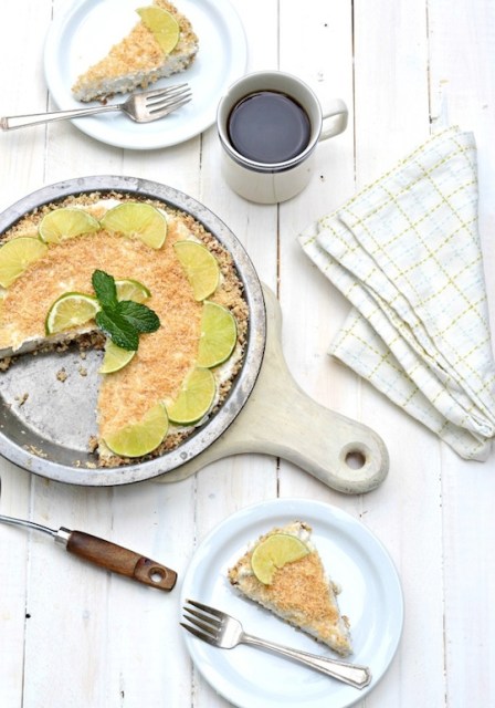 raw-lime-coconut-pie