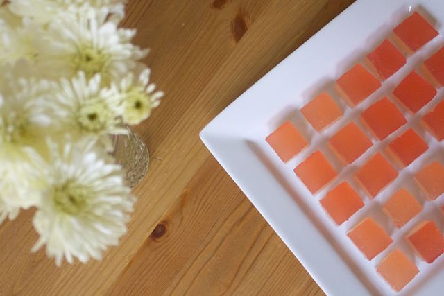 champagne-rhubarb-jelly-shots