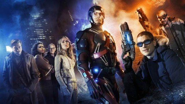 Sara Lance (in white) in Legends of Tomorrow.