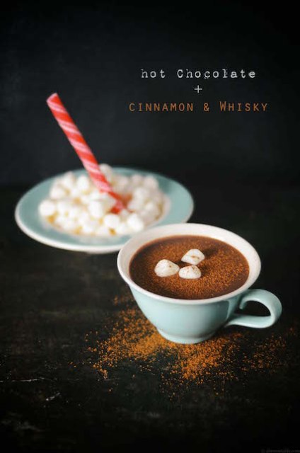 hot-chocolate-cinnamon-whisky