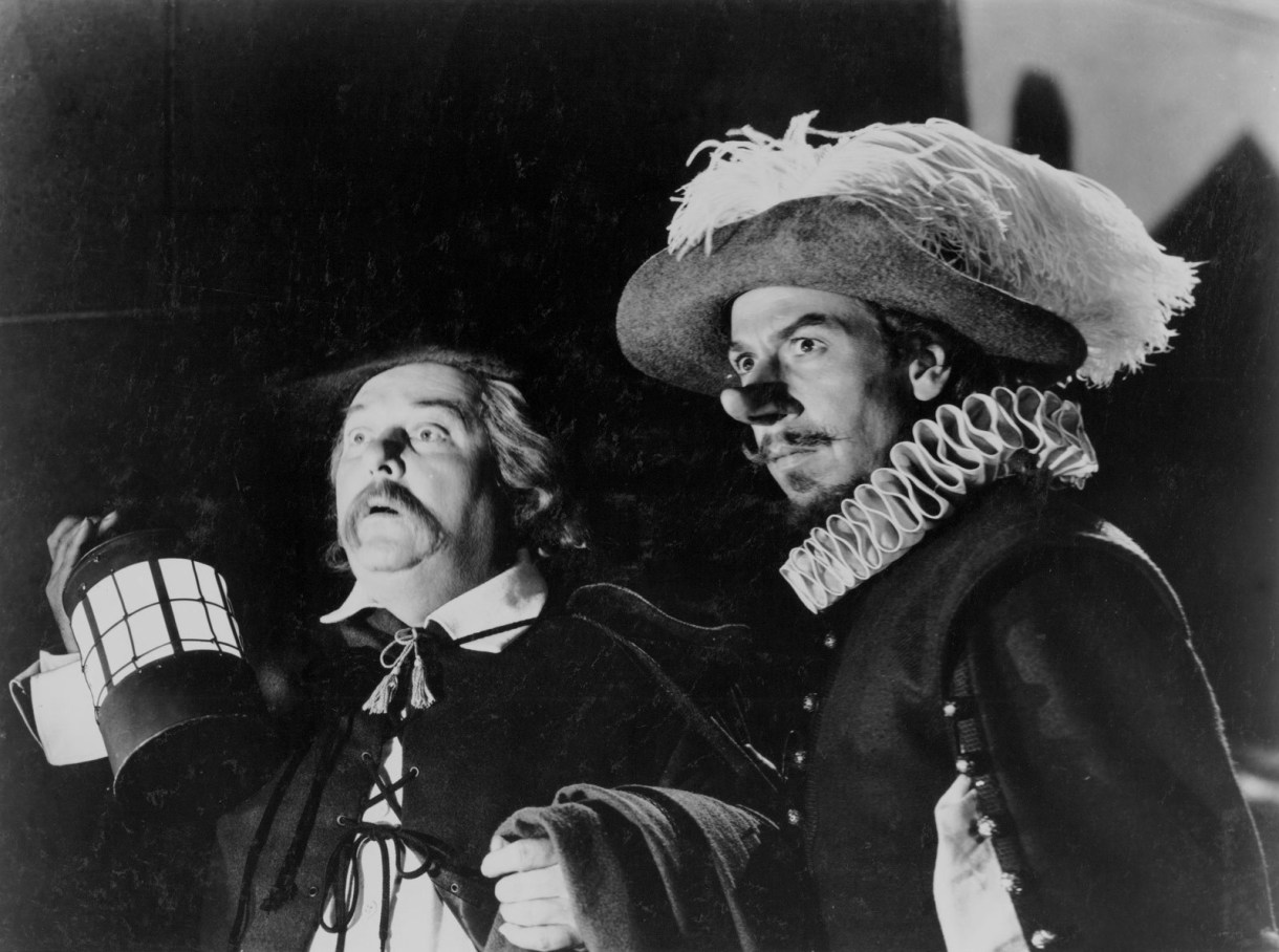 Lloyd_Corrigan-José_Ferrer_in_Cyrano_de_Bergerac