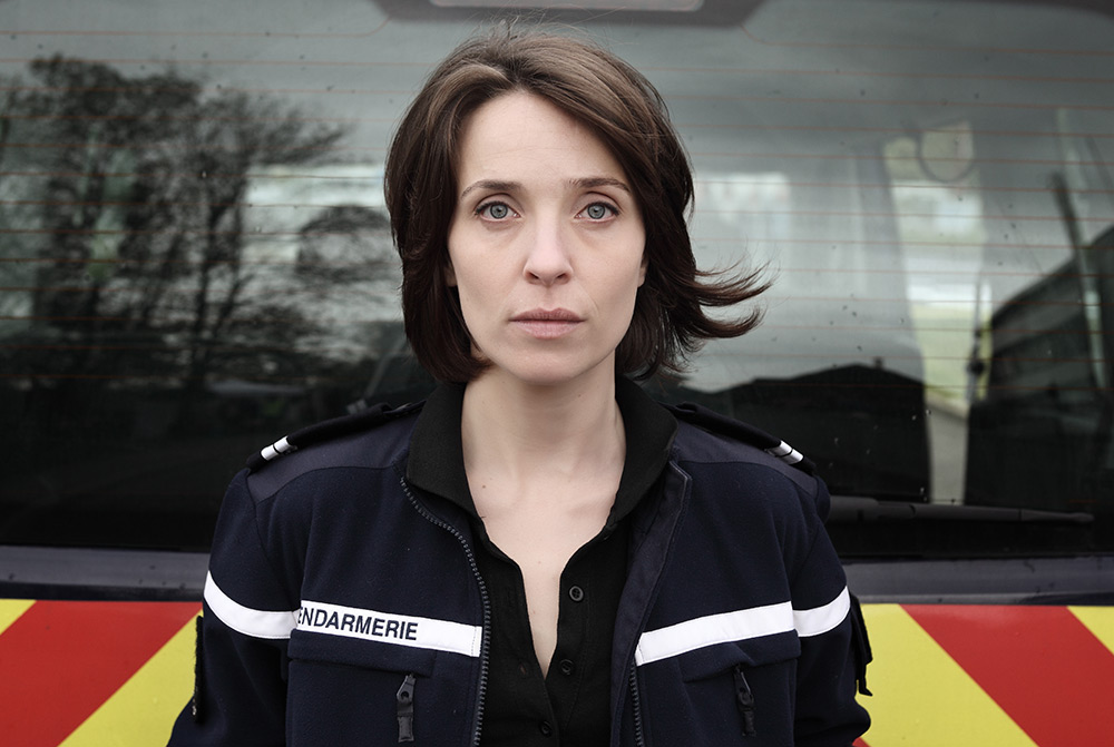 Les-Revenants-Laure-les-revenants-the-returned-37183537-1000-671