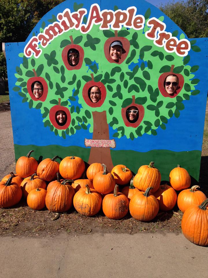 Twin Cities Straddlers_Apple picking