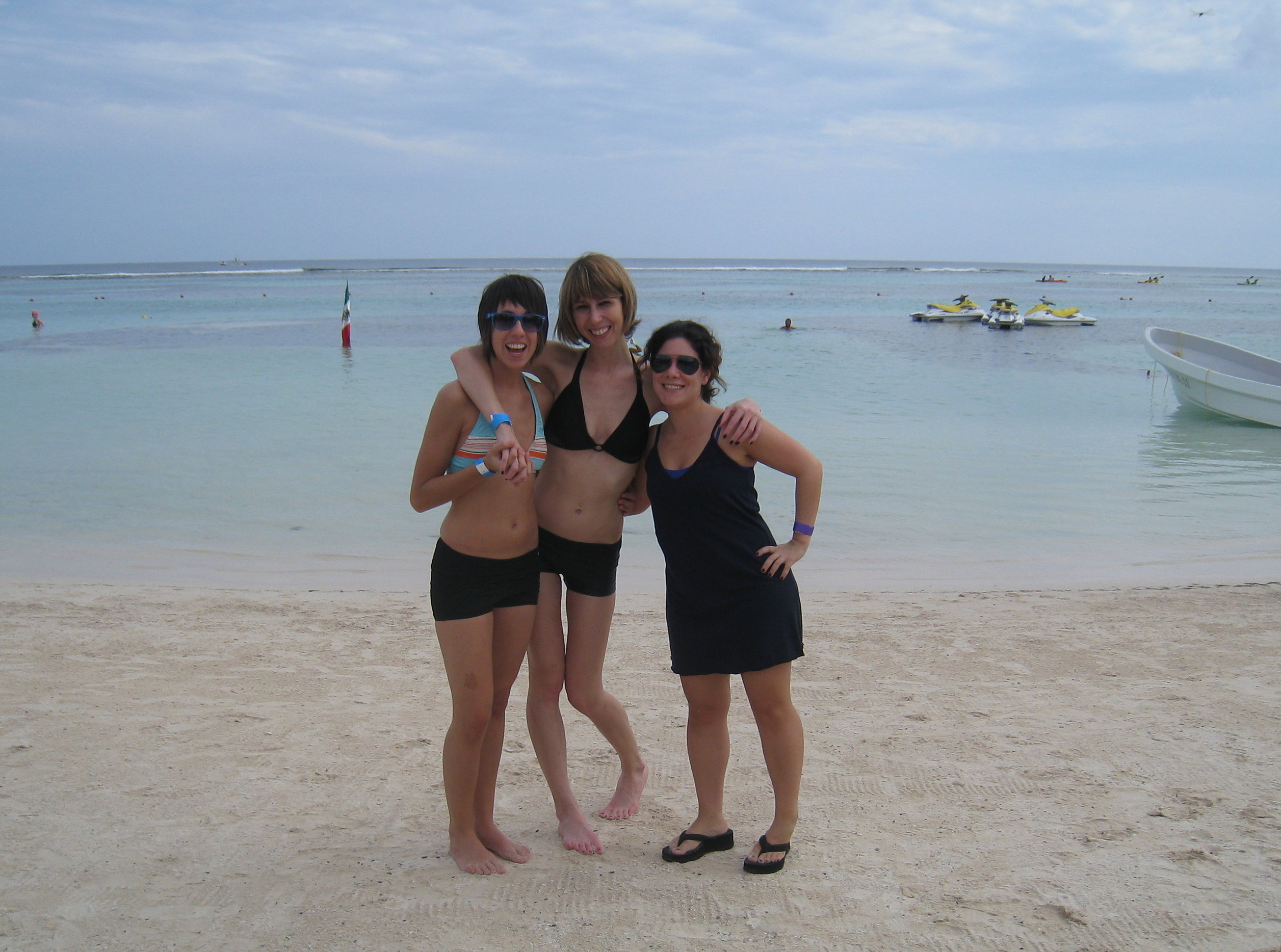 Alex Vega w/Riese & Jess. Sweet Cruise 2009. Cozumel, Mexico.