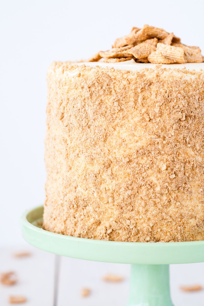 cinnamon_toast_crunch_cake-1-2