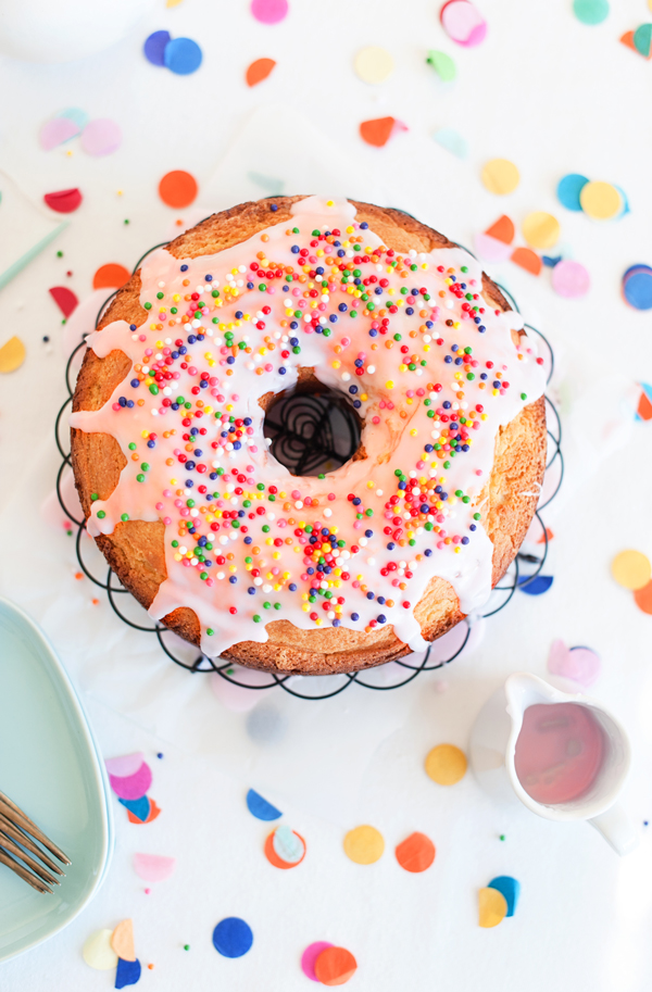 donut cake