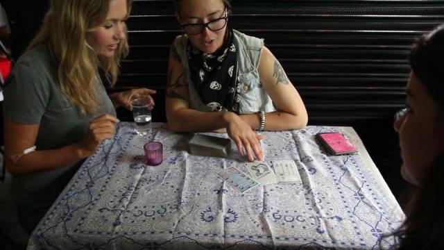 tarot reading at free pride glasgow