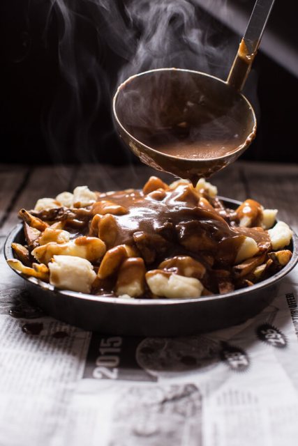 Authentic-Canadian-Poutine-20