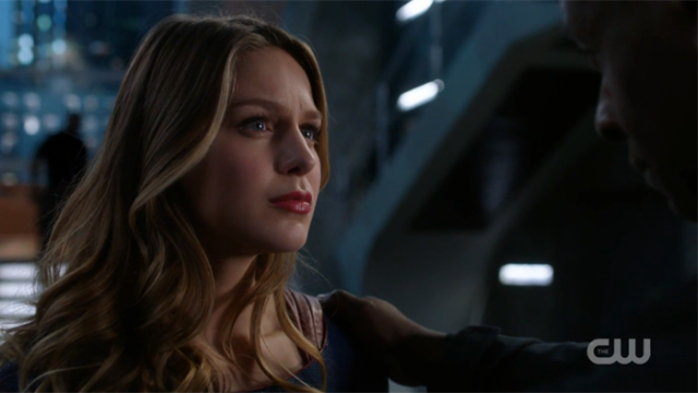 Kara is reassured by J'onn 