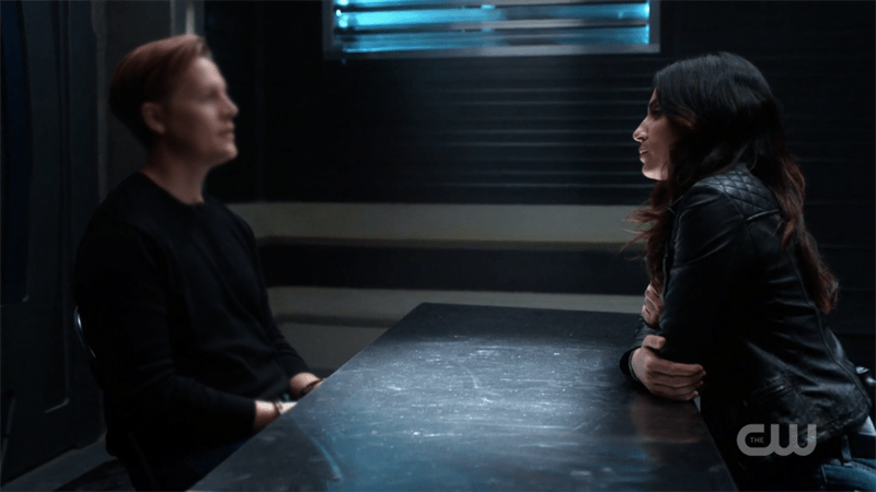 maggie sits like a gay