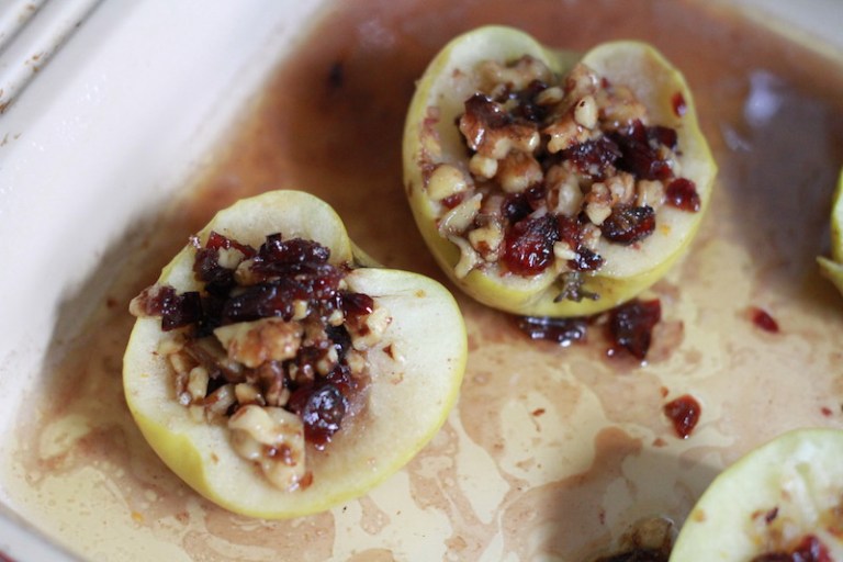 Femme Brûlée: “Baked” Vanilla Spice Apples