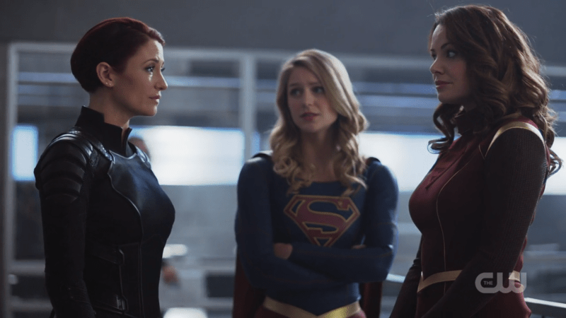 Kara stands between Alex and Alura 