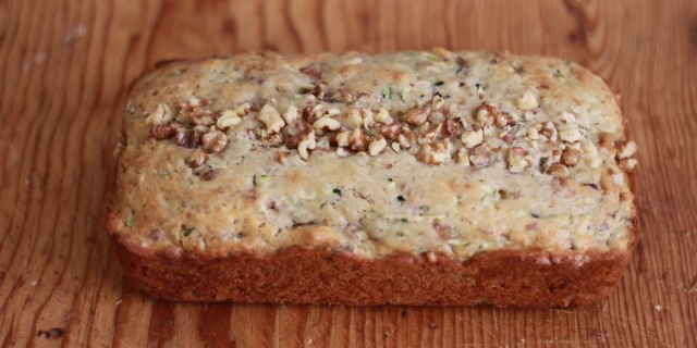 Femme Brûlée: Lemon Walnut Zucchini Bread