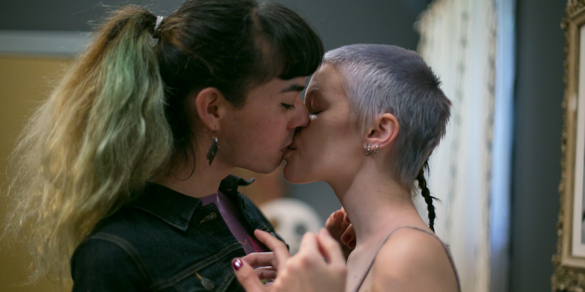 NSFW Lesbosexy Sunday Is Inappropriate Content