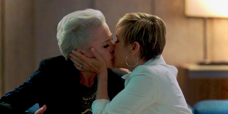 Boobs on Your Tube: Okay, This “BH90210” Middle Age Bisexual Storyline Is Actually Really Great