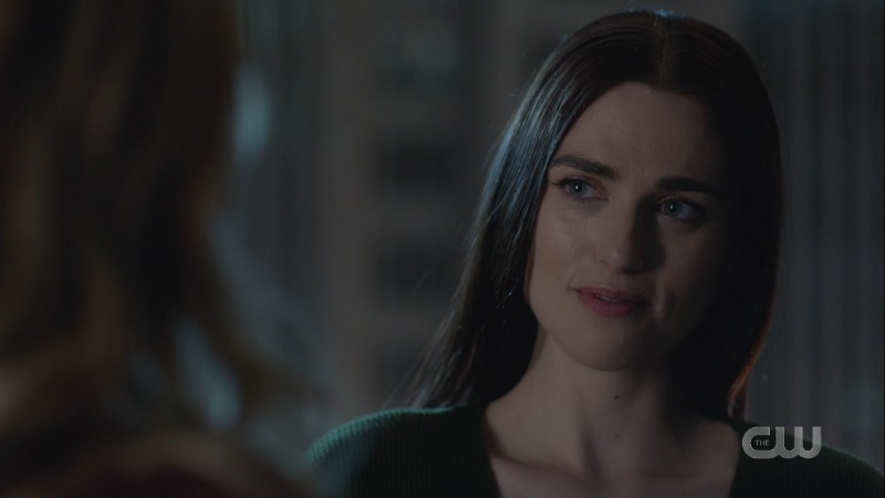 Lena smiles at Kara 