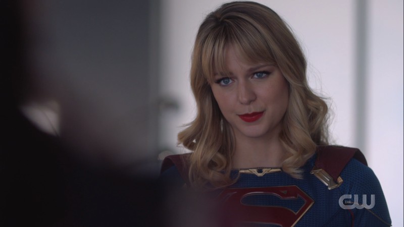 Kara makes pleading eyes at Lena