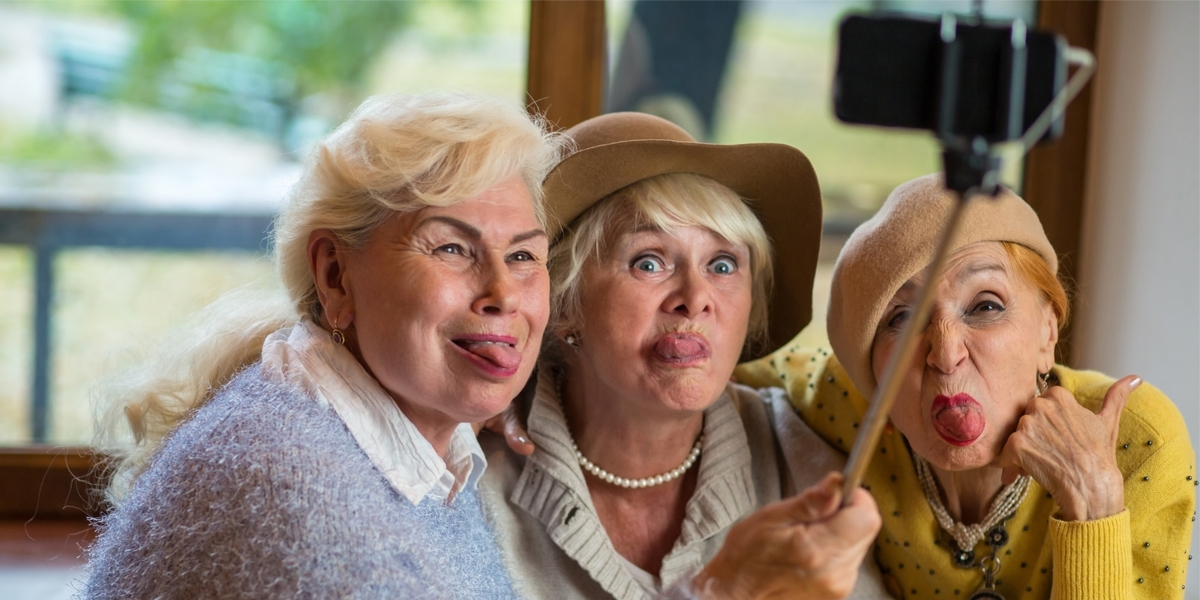 Also.Also.Also: Lesbians Love Instagram! Pass It On.