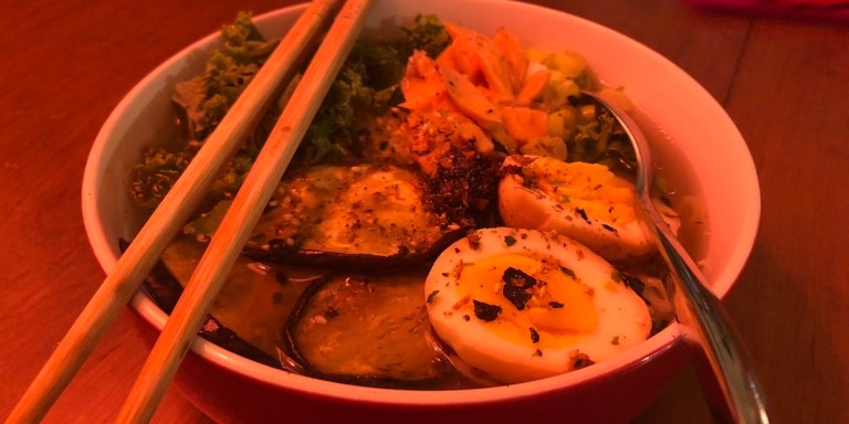 The Dyke Kitchen: Top Your Instant Ramen