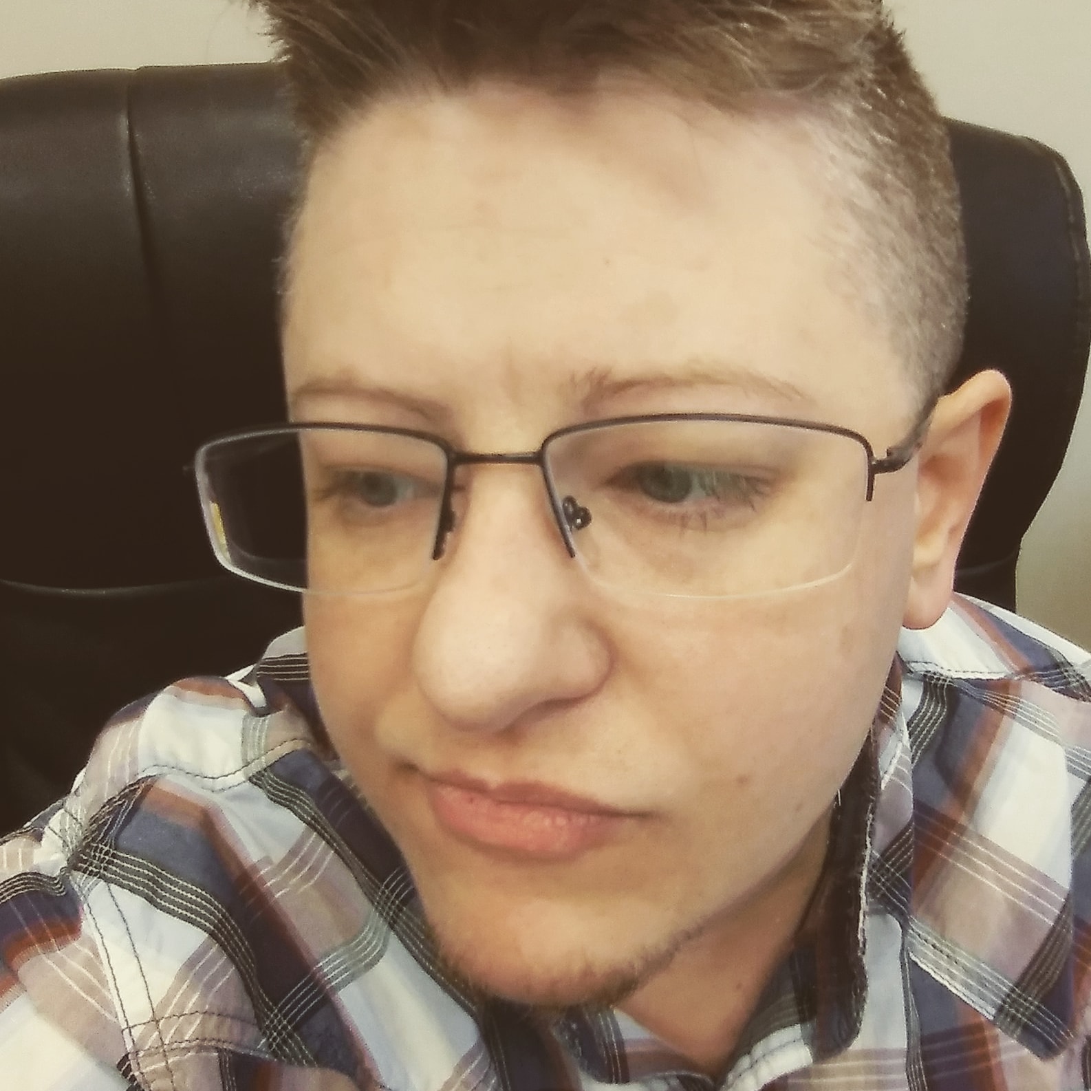 Profile picture of J