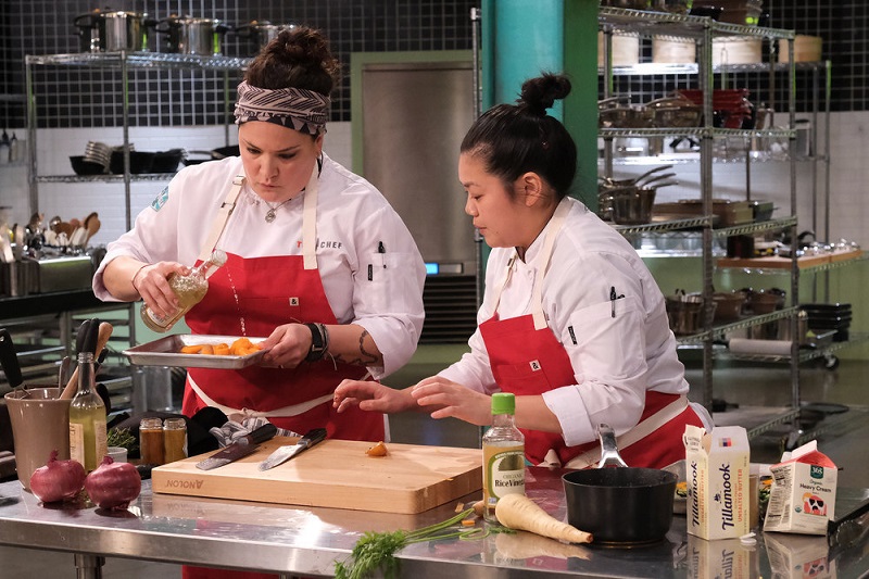 Jamie and Maria team up in the Quickfire Challenge, this week on "Top Chef: Portland."